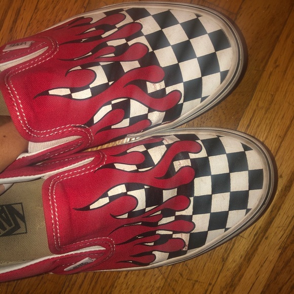 CHECKERED VANS SLIP ON - Picture 2 of 4